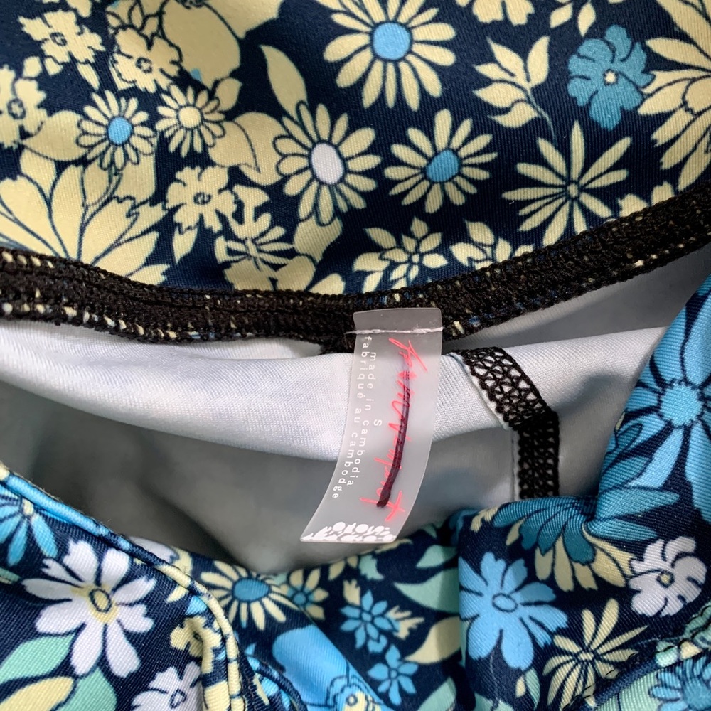 2 pc Free People Movement Lose Control Bra/Leggings SET *last one* - Picture 6 of 6